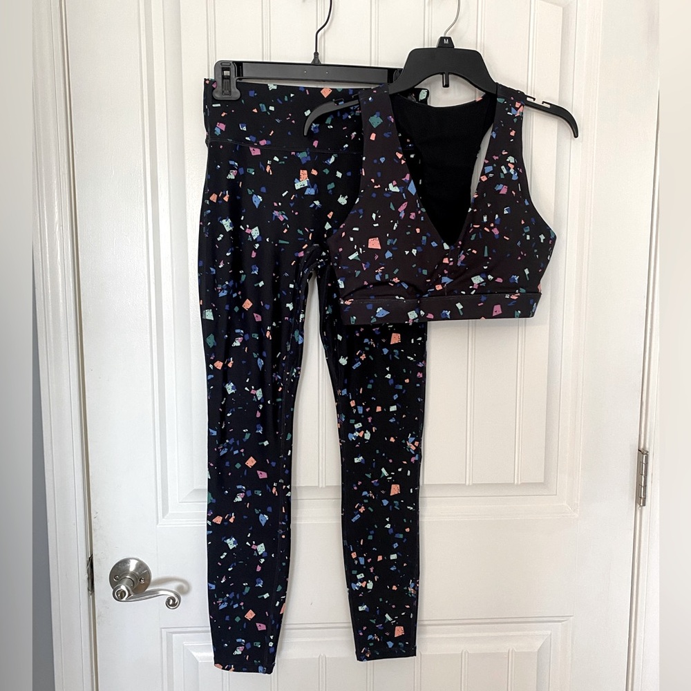 Fabletics leggings size medium